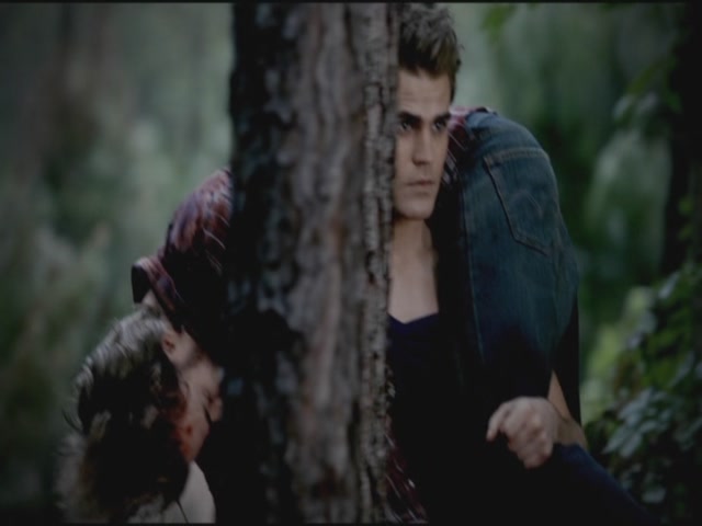 VampireDiariesWorld-dot-org-TVD_3x02TheHybrid2425.jpg