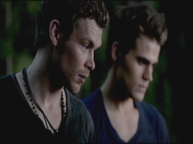 VampireDiariesWorld-dot-org-TVD_3x02TheHybrid2446.jpg