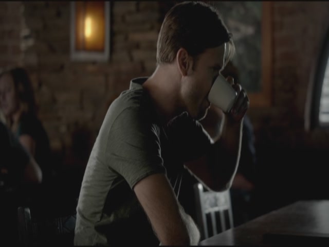 VampireDiariesWorld-dot-org-TVD_3x02TheHybrid2684.jpg