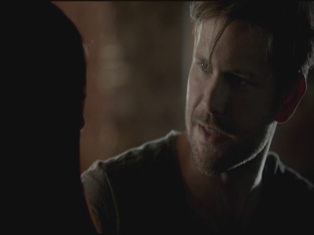VampireDiariesWorld-dot-org-TVD_3x02TheHybrid2706.jpg