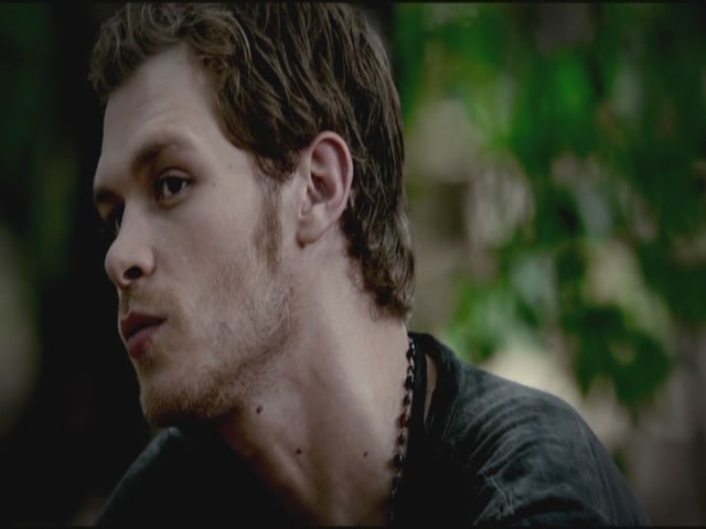 VampireDiariesWorld-dot-org-TVD_3x02TheHybrid2740.jpg