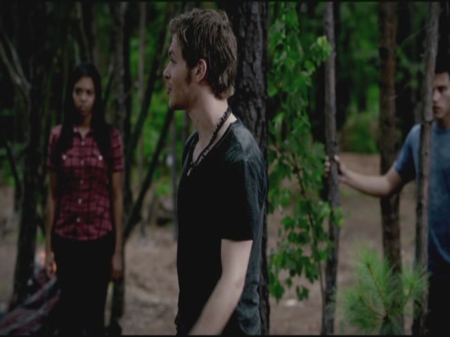 VampireDiariesWorld-dot-org-TVD_3x02TheHybrid2757.jpg