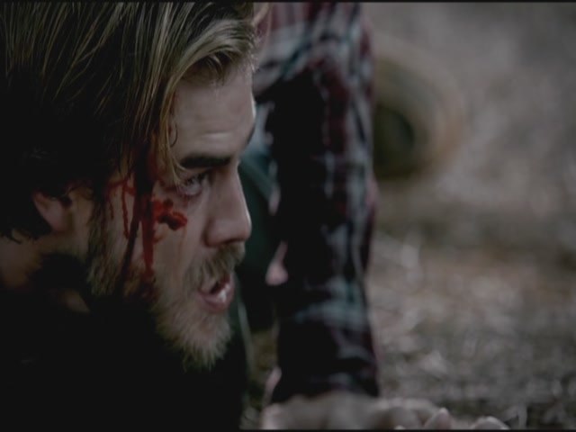 VampireDiariesWorld-dot-org-TVD_3x02TheHybrid2772.jpg