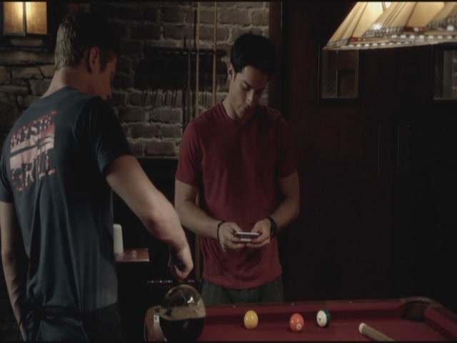 VampireDiariesWorld-dot-org-TVD_3x02TheHybrid2819.jpg