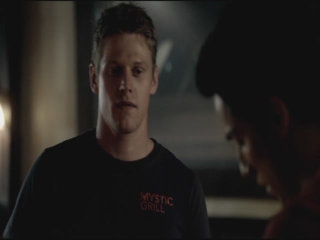 VampireDiariesWorld-dot-org-TVD_3x02TheHybrid2822.jpg