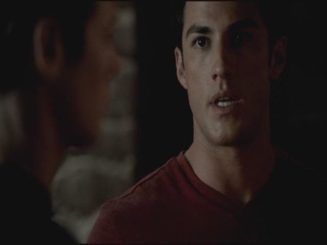 VampireDiariesWorld-dot-org-TVD_3x02TheHybrid2823.jpg
