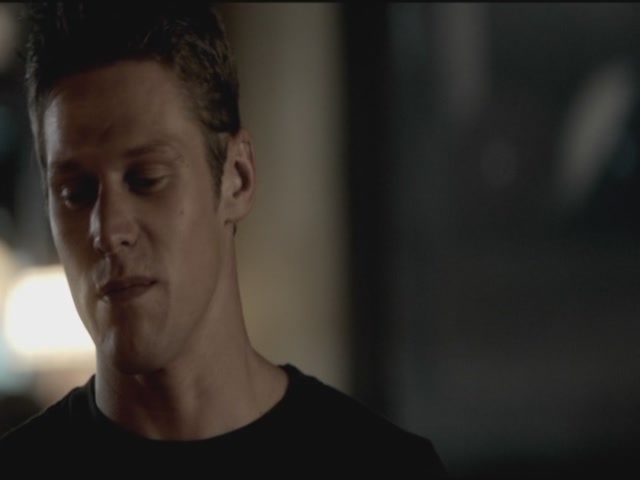 VampireDiariesWorld-dot-org-TVD_3x02TheHybrid2825.jpg