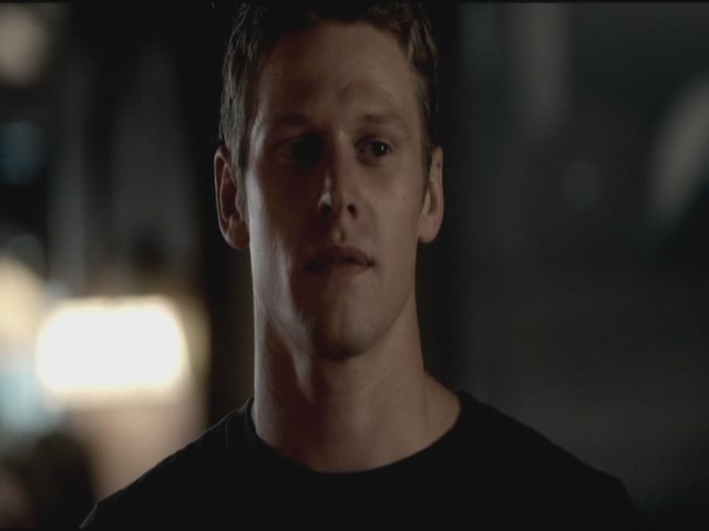 VampireDiariesWorld-dot-org-TVD_3x02TheHybrid2827.jpg