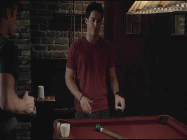 VampireDiariesWorld-dot-org-TVD_3x02TheHybrid2842.jpg