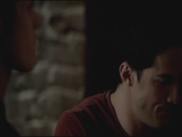 VampireDiariesWorld-dot-org-TVD_3x02TheHybrid2847.jpg