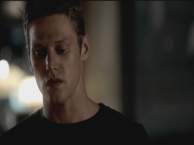VampireDiariesWorld-dot-org-TVD_3x02TheHybrid2849.jpg