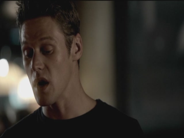 VampireDiariesWorld-dot-org-TVD_3x02TheHybrid2850.jpg