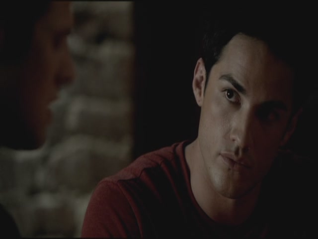 VampireDiariesWorld-dot-org-TVD_3x02TheHybrid2852.jpg