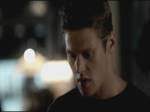 VampireDiariesWorld-dot-org-TVD_3x02TheHybrid2861.jpg