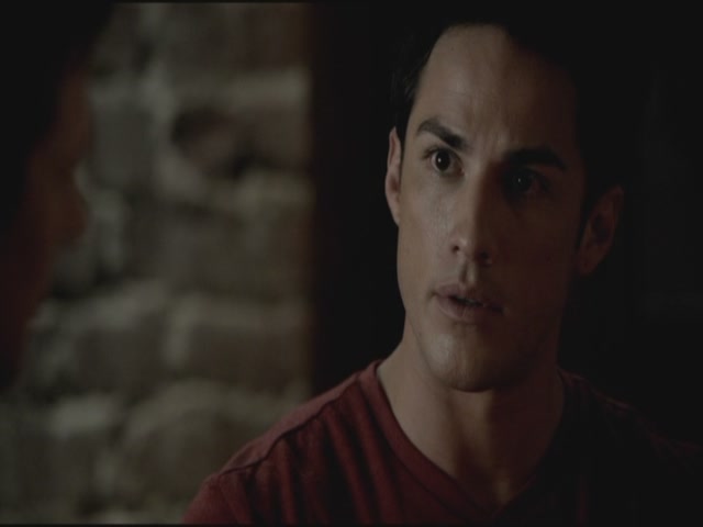 VampireDiariesWorld-dot-org-TVD_3x02TheHybrid2868.jpg