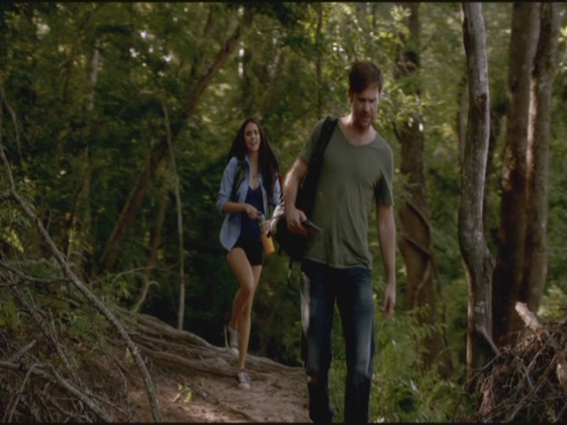VampireDiariesWorld-dot-org-TVD_3x02TheHybrid2937.jpg