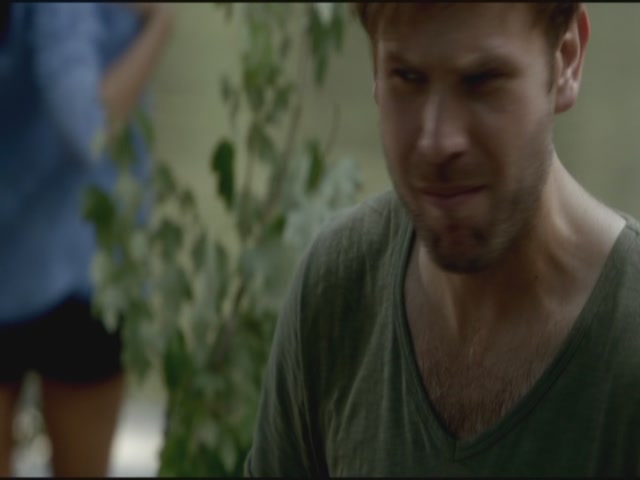 VampireDiariesWorld-dot-org-TVD_3x02TheHybrid3010.jpg