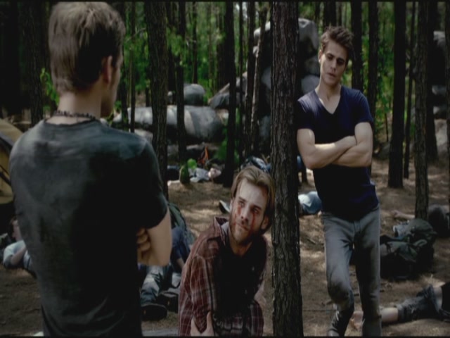 VampireDiariesWorld-dot-org-TVD_3x02TheHybrid3192.jpg