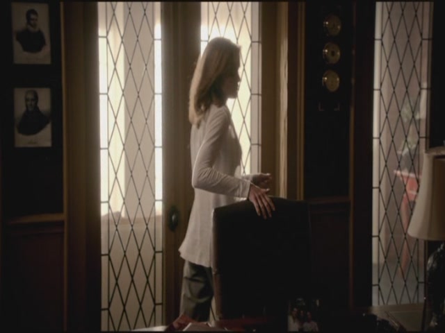 VampireDiariesWorld-dot-org-TVD_3x02TheHybrid3299.jpg