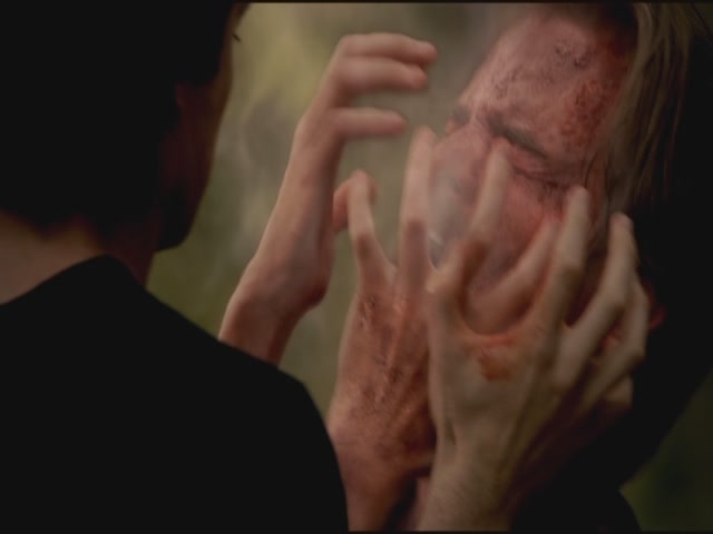 VampireDiariesWorld-dot-org-TVD_3x02TheHybrid3412.jpg