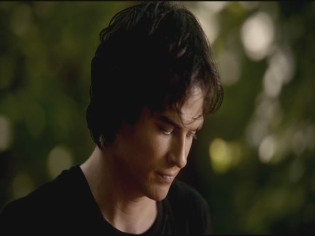 VampireDiariesWorld-dot-org-TVD_3x02TheHybrid3427.jpg