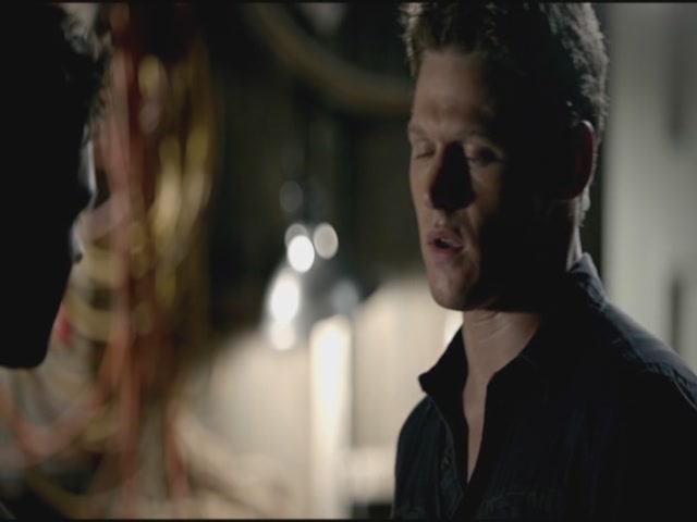 VampireDiariesWorld-dot-org-TVD_3x02TheHybrid3477.jpg