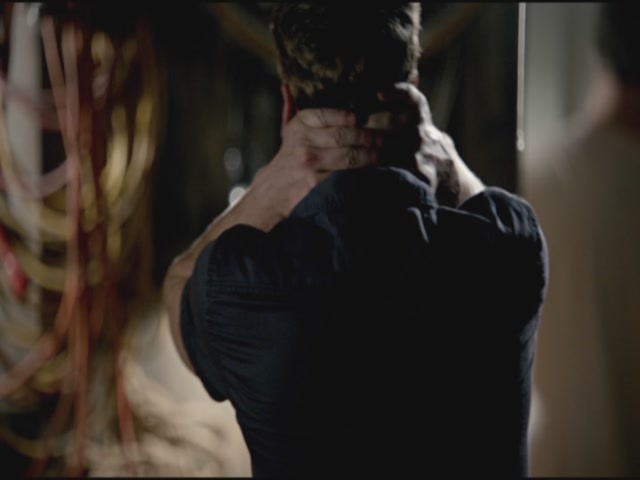 VampireDiariesWorld-dot-org-TVD_3x02TheHybrid3490.jpg