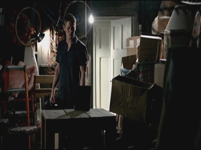 VampireDiariesWorld-dot-org-TVD_3x02TheHybrid3499.jpg