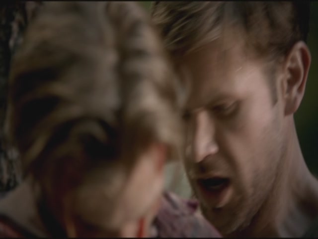 VampireDiariesWorld-dot-org-TVD_3x02TheHybrid3519.jpg