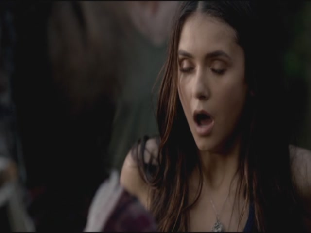VampireDiariesWorld-dot-org-TVD_3x02TheHybrid3535.jpg