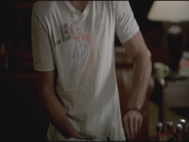 VampireDiariesWorld-dot-org-TVD_3x02TheHybrid3933.jpg