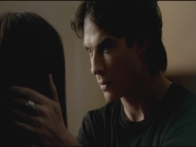 VampireDiariesWorld-dot-org-TVD_3x02TheHybrid4307.jpg