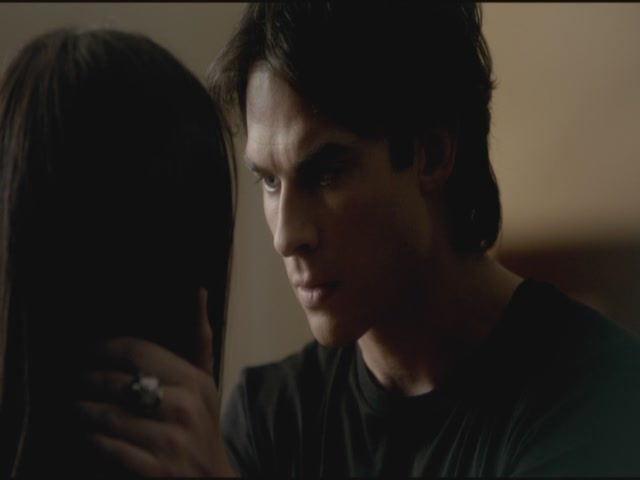 VampireDiariesWorld-dot-org-TVD_3x02TheHybrid4313.jpg