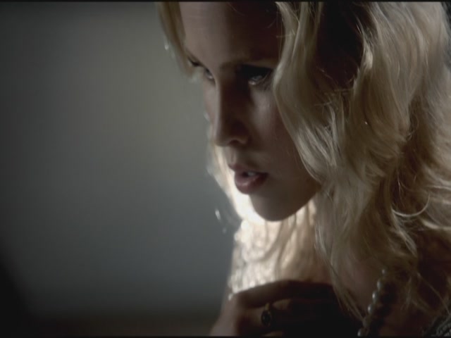 VampireDiariesWorld-dot-org-TVD_3x04DisturbingBehavior0000.jpg