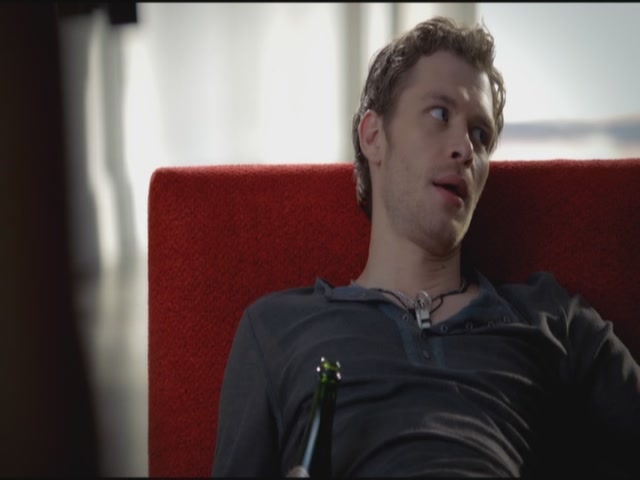VampireDiariesWorld-dot-org-TVD_3x04DisturbingBehavior0031.jpg