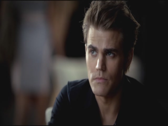 VampireDiariesWorld-dot-org-TVD_3x04DisturbingBehavior0032.jpg