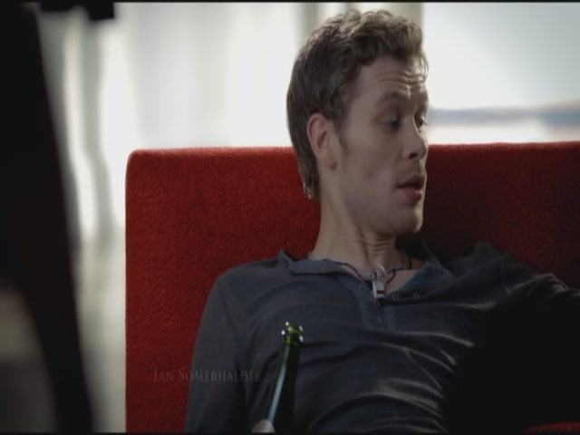 VampireDiariesWorld-dot-org-TVD_3x04DisturbingBehavior0038.jpg