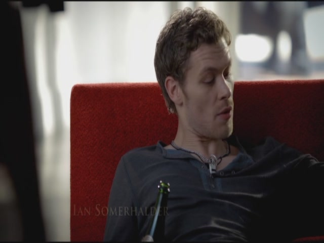 VampireDiariesWorld-dot-org-TVD_3x04DisturbingBehavior0040.jpg