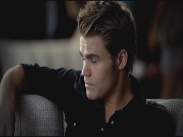 VampireDiariesWorld-dot-org-TVD_3x04DisturbingBehavior0049.jpg