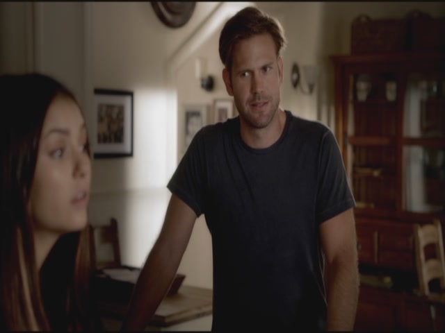 VampireDiariesWorld-dot-org-TVD_3x04DisturbingBehavior0105.jpg