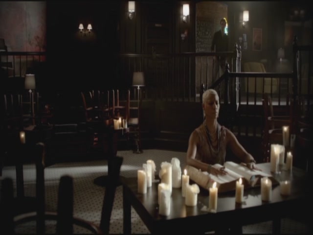 VampireDiariesWorld-dot-org-TVD_3x04DisturbingBehavior0415.jpg