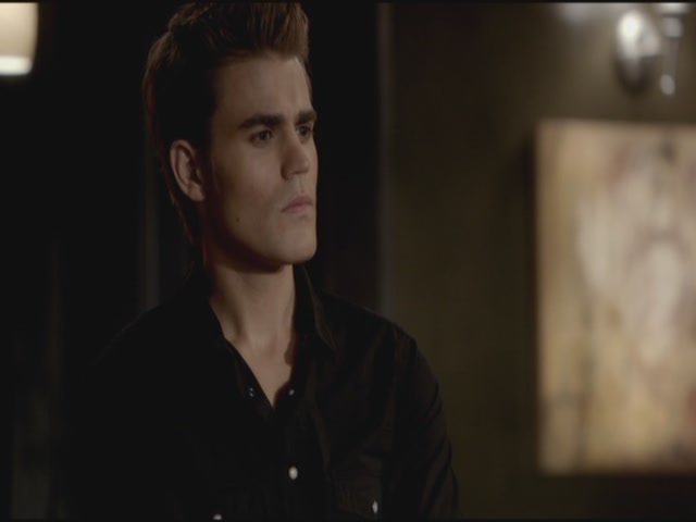 VampireDiariesWorld-dot-org-TVD_3x04DisturbingBehavior0513.jpg