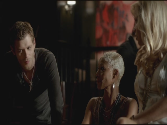 VampireDiariesWorld-dot-org-TVD_3x04DisturbingBehavior0546.jpg