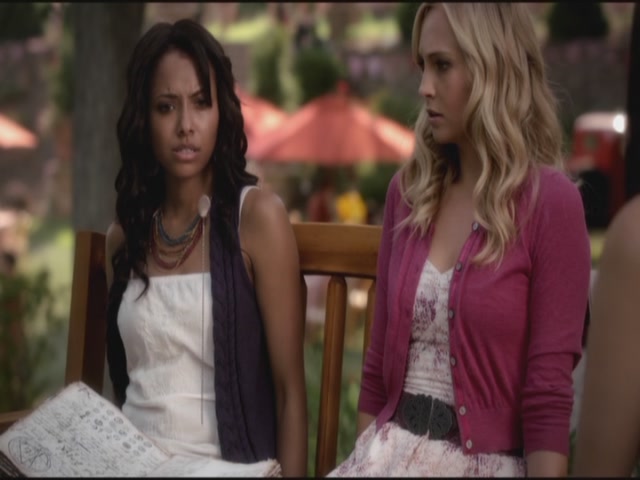 VampireDiariesWorld-dot-org-TVD_3x04DisturbingBehavior0613.jpg