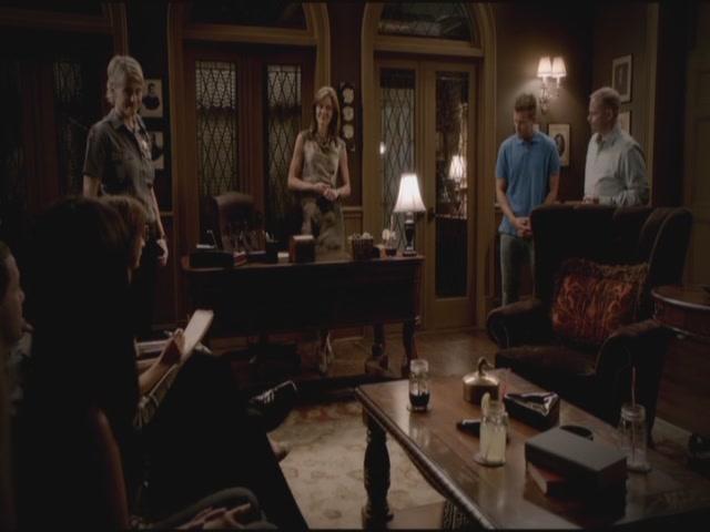 VampireDiariesWorld-dot-org-TVD_3x04DisturbingBehavior0990.jpg