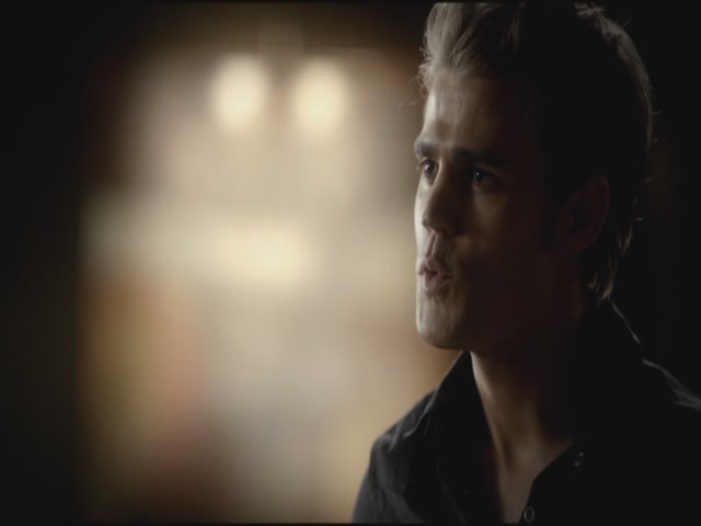 VampireDiariesWorld-dot-org-TVD_3x04DisturbingBehavior1284.jpg