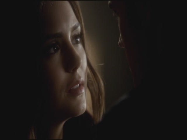VampireDiariesWorld-dot-org-TVD_3x04DisturbingBehavior1290.jpg