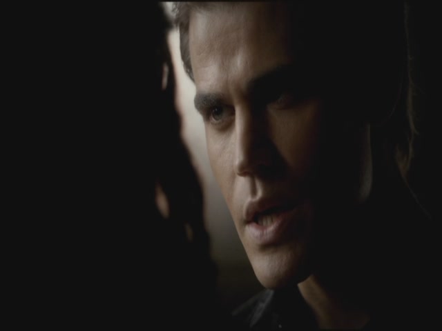 VampireDiariesWorld-dot-org-TVD_3x04DisturbingBehavior1309.jpg