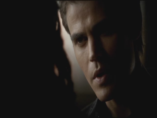 VampireDiariesWorld-dot-org-TVD_3x04DisturbingBehavior1311.jpg