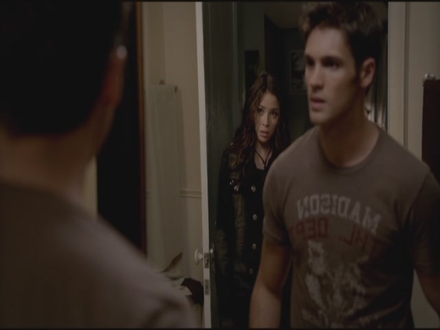 VampireDiariesWorld-dot-org-TVD_3x04DisturbingBehavior1587.jpg